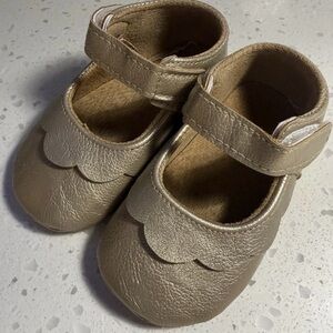 Metallic Gold Mary Jane Shoes for Toddlers